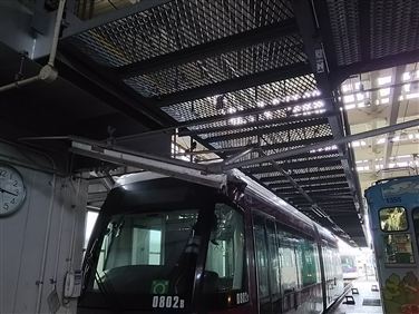 車両工場被災状況① 車両工場被災状況①